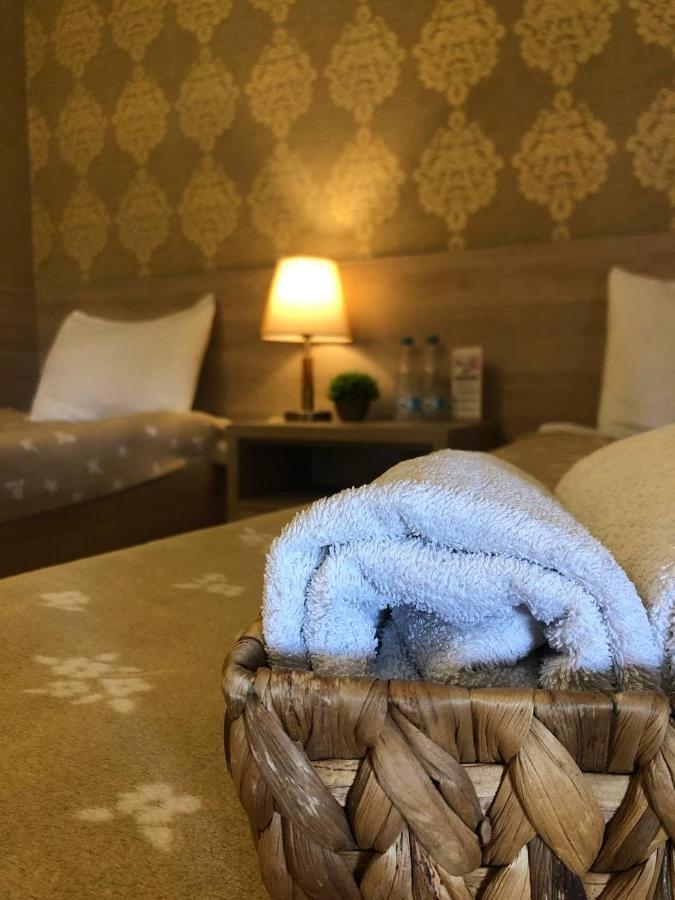 Lavitor hotel Bishkek Esterno foto