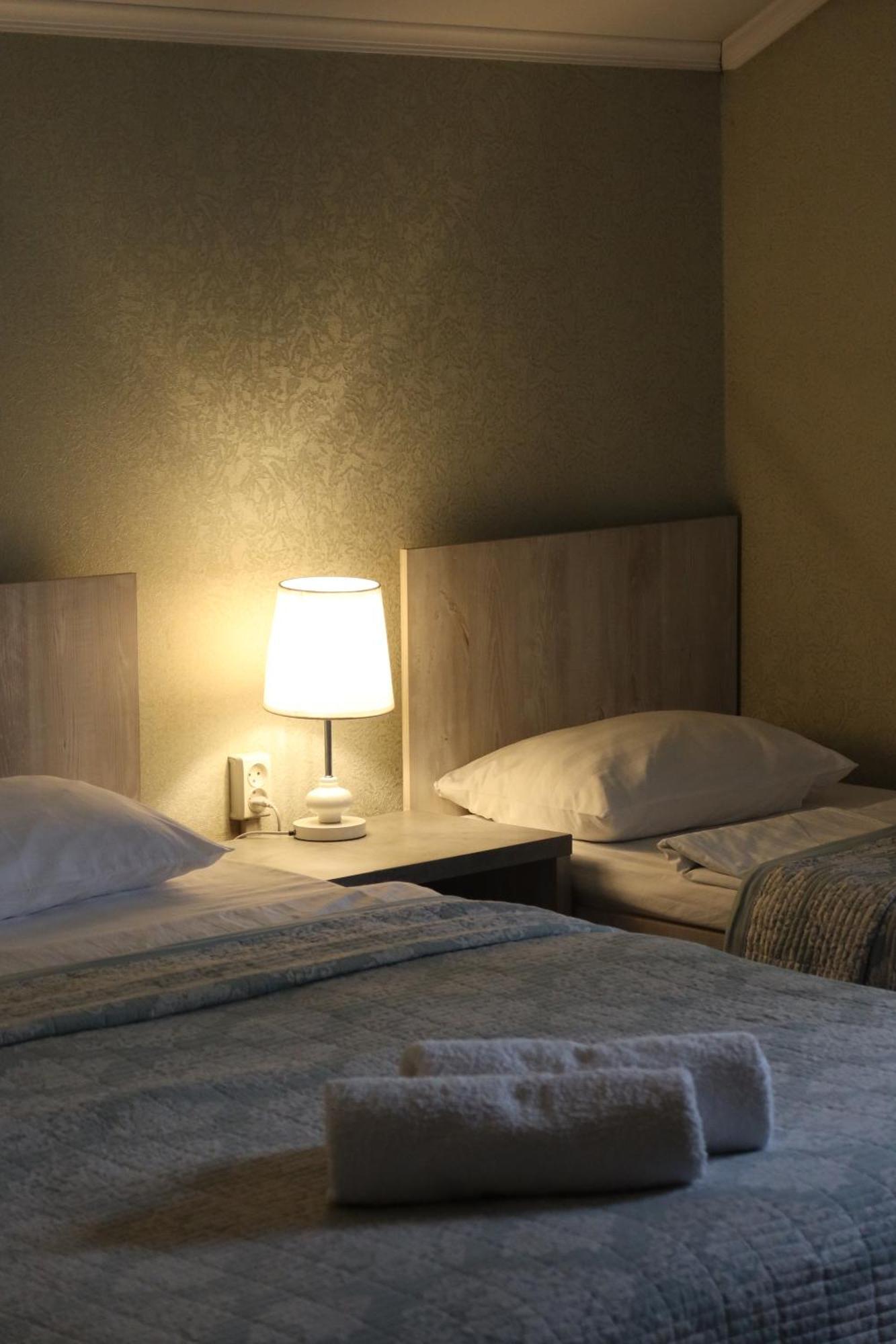Lavitor hotel Bishkek Esterno foto